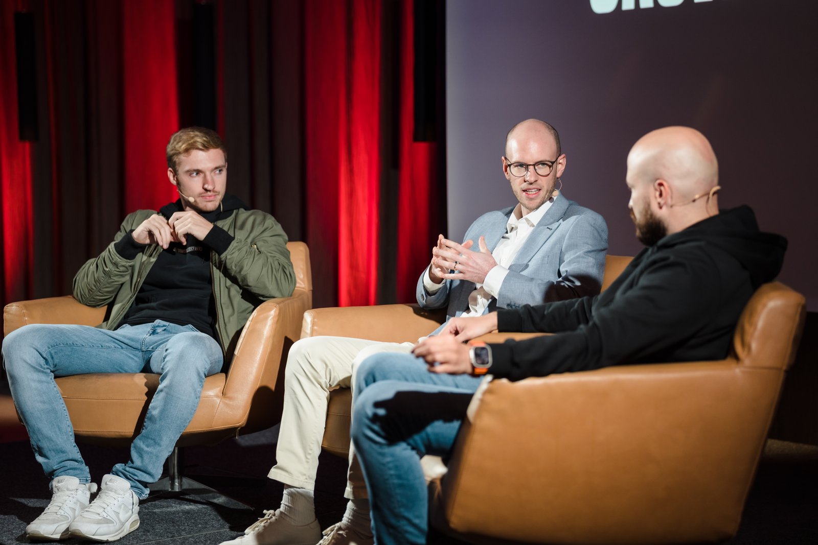 Tim Schröder im Panel beim GROWTHMARKETER Kundenevent 2024
